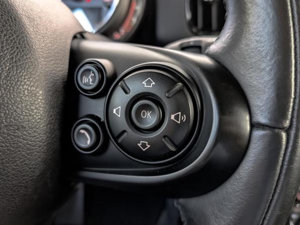 Mini Countryman II с пробегом 2018 года, цена 2 000 000 рублей, 105224 км, внедорожник, Автокод Объявления