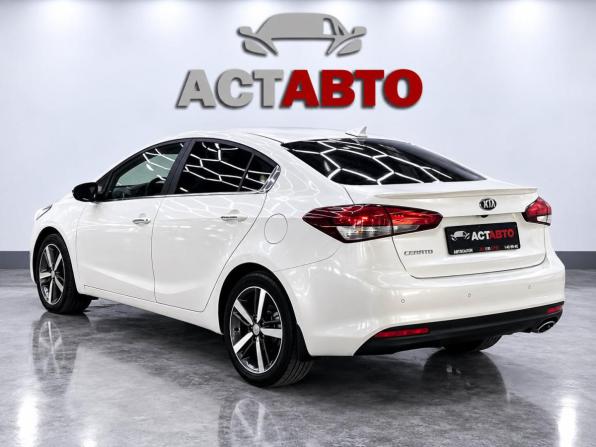 Kia Cerato III Рестайлинг (Classic) с пробегом 2018 года, цена 1 597 000 рублей, 127727 км, седан, Автокод Объявления