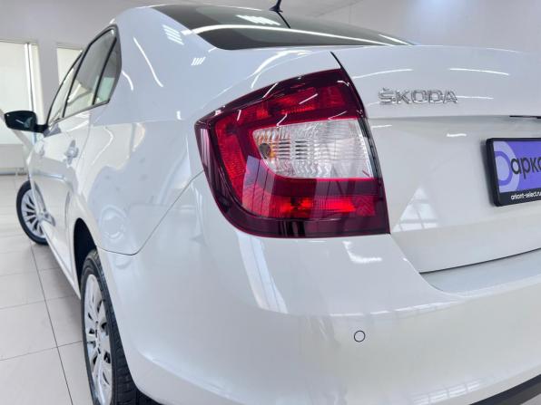 Skoda Rapid I Рестайлинг с пробегом 2019 года, цена 1 380 000 рублей, 87997 км, лифтбек, Автокод Объявления