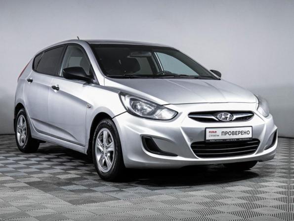 Hyundai Solaris I с пробегом 2014 года, цена 590 000 рублей, 298104 км, хэтчбек, Автокод Объявления
