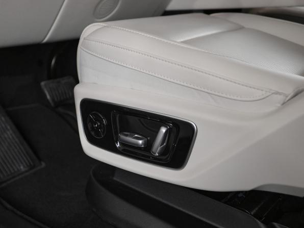 Новый Li Auto (Lixiang) L7 I Рестайлинг 2026 года, цена 10 590 000 рублей, внедорожник, Автокод Объявления
