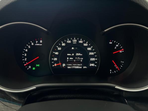 Kia Sorento II Рестайлинг с пробегом 2015 года, цена 1 699 000 рублей, 177000 км, внедорожник, Автокод Объявления