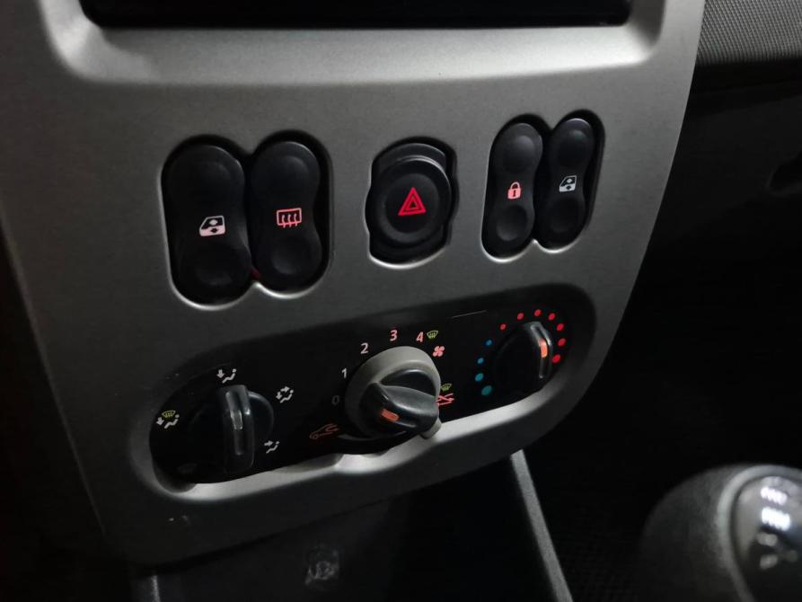 Renault Logan I Рестайлинг Азнакаево  - изображение 15