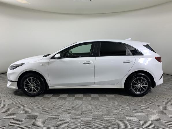 Kia Ceed III Рестайлинг с пробегом 2022 года, цена 2 080 000 рублей, 97666 км, универсал, Автокод Объявления