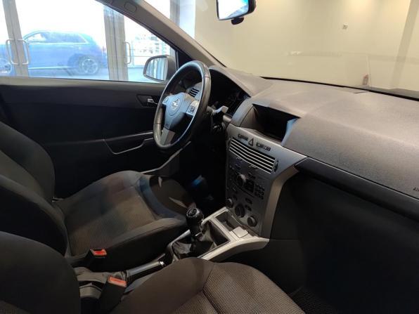 Opel Astra H Рестайлинг с пробегом 2013 года, цена 450 000 рублей, 235681 км, хэтчбек, Автокод Объявления