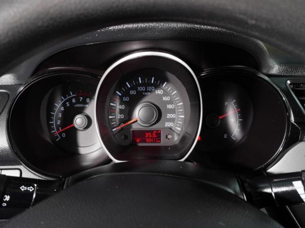 Kia Rio III Рестайлинг с пробегом 2017 года, цена 949 000 рублей, 93411 км, седан, Автокод Объявления
