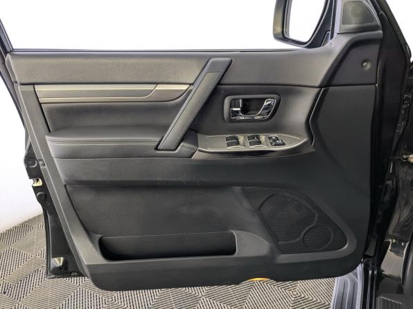 Mitsubishi Pajero IV Рестайлинг 2 с пробегом 2014 года, цена 2 300 000 рублей, 150492 км, внедорожник, Автокод Объявления