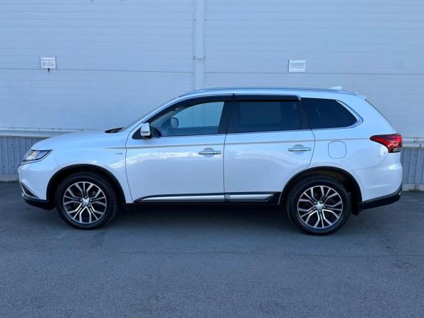 Mitsubishi Outlander III Рестайлинг 2 с пробегом 2018 года, цена 2 655 000 рублей, 151996 км, внедорожник, Автокод Объявления