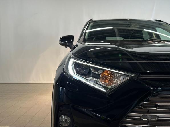 Toyota RAV4 V (XA50) с пробегом 2021 года, цена 4 200 000 рублей, 31103 км, внедорожник, Автокод Объявления