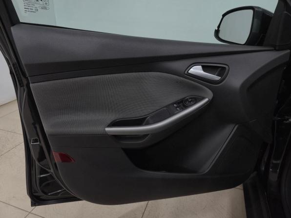 Ford Focus III с пробегом 2013 года, цена 645 000 рублей, 140933 км, хэтчбек, Автокод Объявления