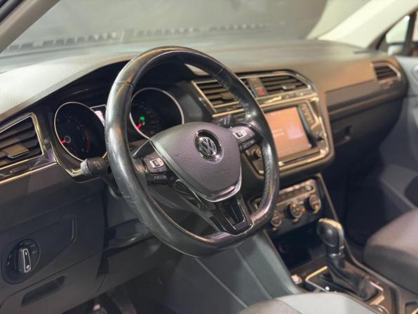 Volkswagen Tiguan II с пробегом 2017 года, цена 2 495 000 рублей, 152390 км, внедорожник, Автокод Объявления