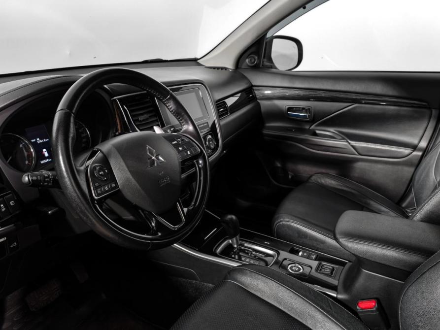 Mitsubishi Outlander III Рестайлинг 2 Санкт-Петербург  - изображение 9