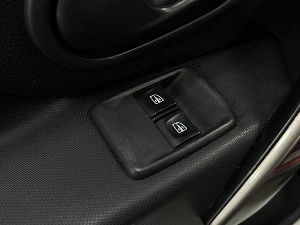 Renault Sandero II с пробегом 2017 года, цена 720 000 рублей, 158000 км, хэтчбек, Автокод Объявления