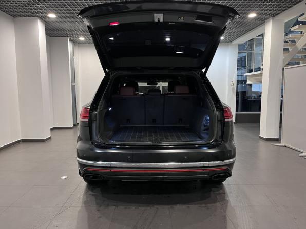 Volkswagen Touareg III с пробегом 2019 года, цена 4 999 000 рублей, 138501 км, внедорожник, Автокод Объявления