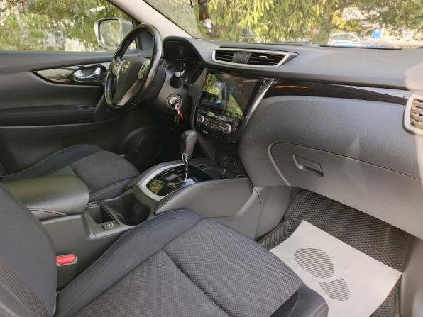 Nissan Qashqai II с пробегом 2018 года, цена 1 095 000 рублей, 158584 км, внедорожник, Автокод Объявления