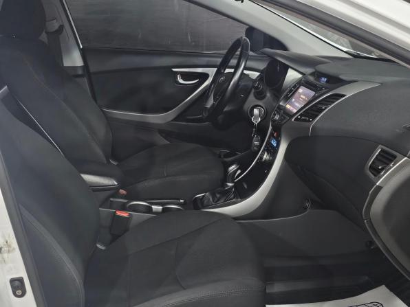 Hyundai Elantra V (MD) Рестайлинг с пробегом 2014 года, цена 1 350 000 рублей, 119700 км, седан, Автокод Объявления