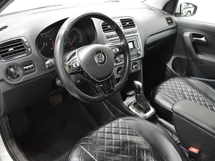 Volkswagen Polo V Рестайлинг Санкт-Петербург  - изображение 9