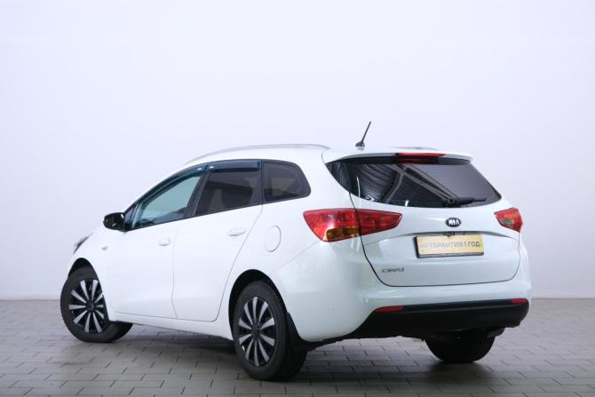 Kia Ceed II Рестайлинг с пробегом 2016 года, цена 1 099 000 рублей, 130500 км, универсал, Автокод Объявления