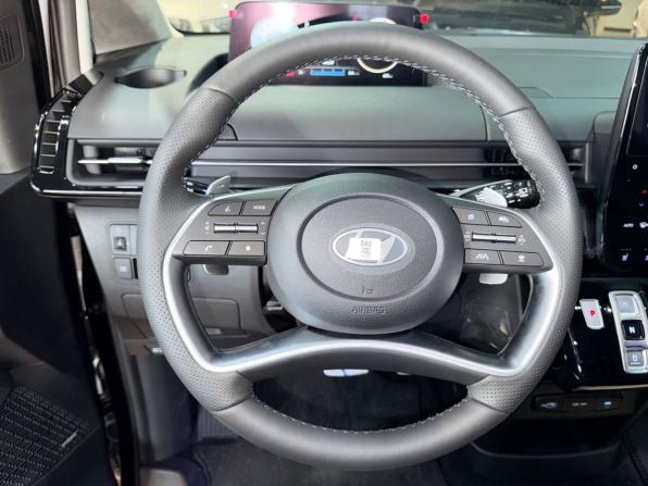 Новый Hyundai Staria I 2024 года, цена 9 490 000 рублей, минивэн, Автокод Объявления