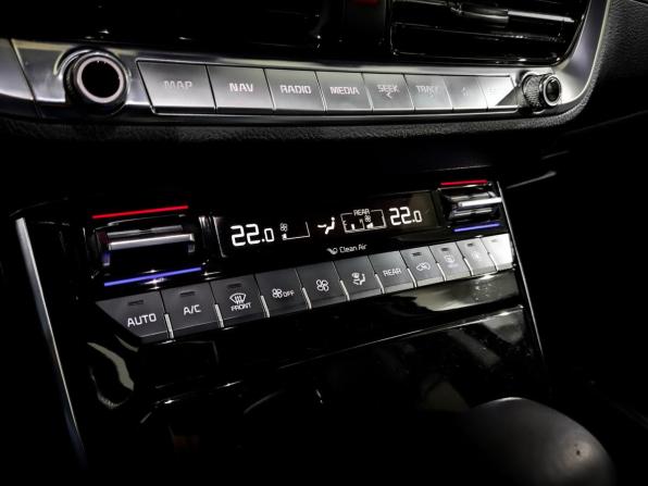 Kia Mohave I Рестайлинг 2 с пробегом 2022 года, цена 4 600 000 рублей, 134413 км, внедорожник, Автокод Объявления
