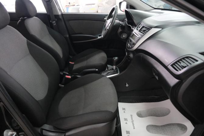 Hyundai Solaris I с пробегом 2013 года, цена 849 000 рублей, 260000 км, седан, Автокод Объявления