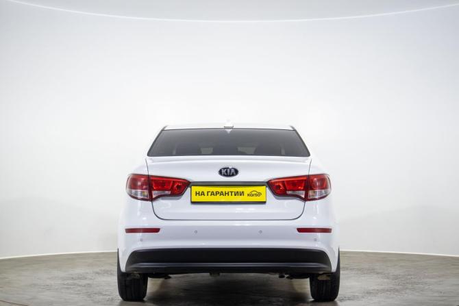Kia Rio III Рестайлинг с пробегом 2016 года, цена 1 079 000 рублей, 178000 км, седан, Автокод Объявления