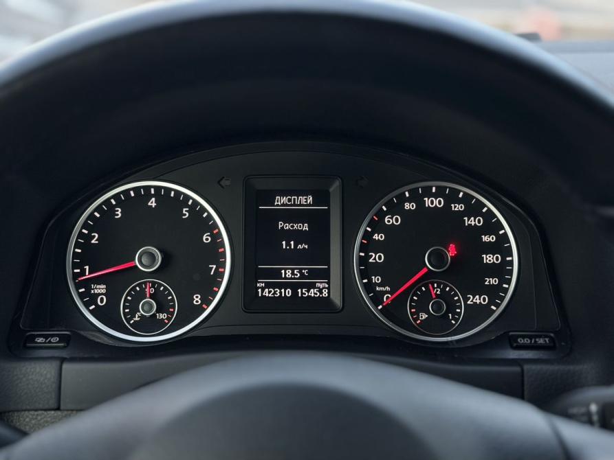 Volkswagen Tiguan I Рестайлинг Санкт-Петербург  - изображение 11