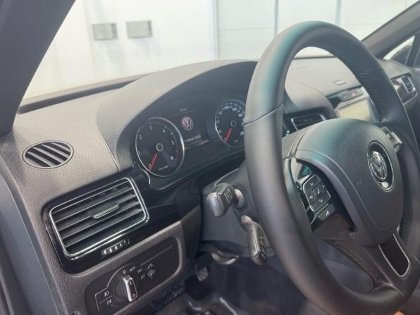 Volkswagen Touareg II с пробегом 2014 года, цена 1 850 000 рублей, 240000 км, внедорожник, Автокод Объявления