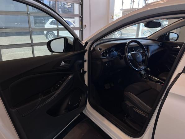 Opel Grandland I с пробегом 2021 года, цена 1 900 000 рублей, 110951 км, внедорожник, Автокод Объявления