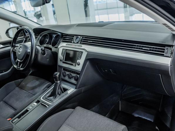 Volkswagen Passat B8 с пробегом 2016 года, цена 1 650 000 рублей, 221834 км, универсал, Автокод Объявления