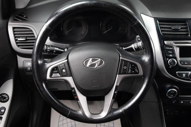 Hyundai Solaris I Рестайлинг с пробегом 2016 года, цена 1 009 000 рублей, 66305 км, седан, Автокод Объявления