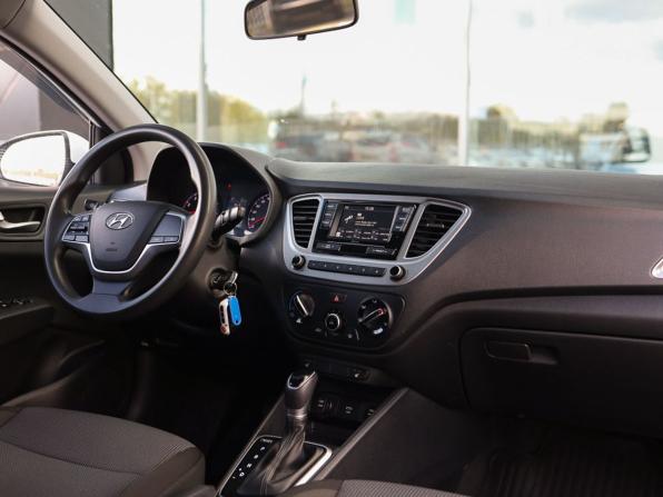 Hyundai Solaris II Рестайлинг с пробегом 2021 года, цена 1 440 000 рублей, 91405 км, седан, Автокод Объявления