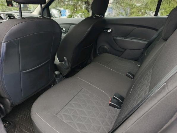 Renault Sandero II с пробегом 2015 года, цена 849 000 рублей, 121700 км, хэтчбек, Автокод Объявления