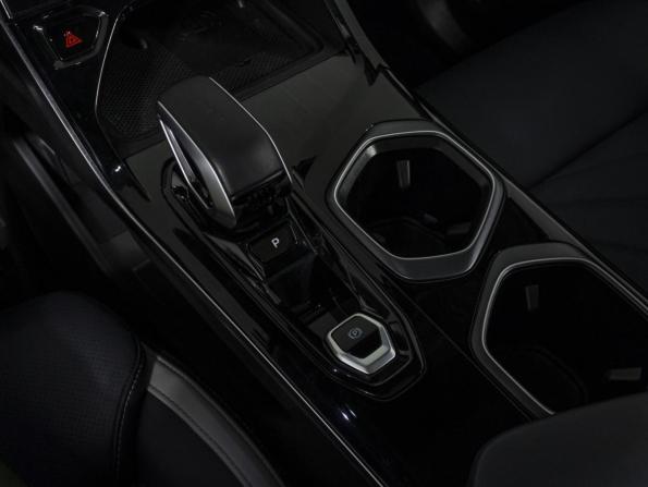 Geely Atlas II с пробегом 2024 года, цена 3 099 000 рублей, 23964 км, внедорожник, Автокод Объявления
