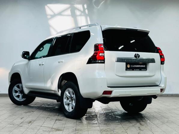 Toyota Land Cruiser Prado 150 Series Рестайлинг 2 с пробегом 2018 года, цена 4 449 000 рублей, 113681 км, внедорожник, Автокод Объявления