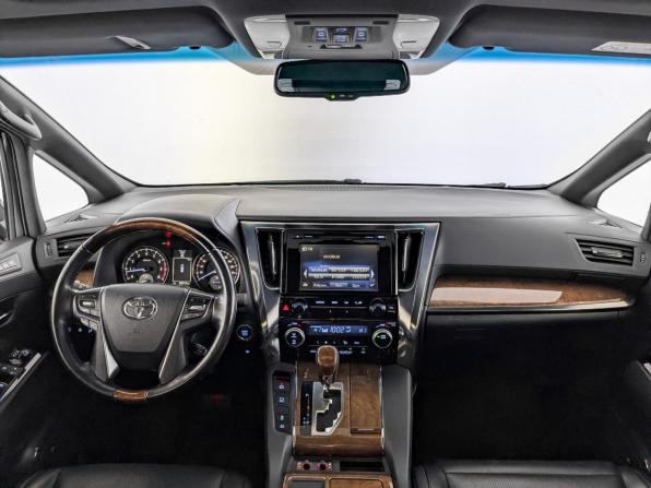 Toyota Alphard III с пробегом 2016 года, цена 4 325 000 рублей, 89908 км, минивэн, Автокод Объявления