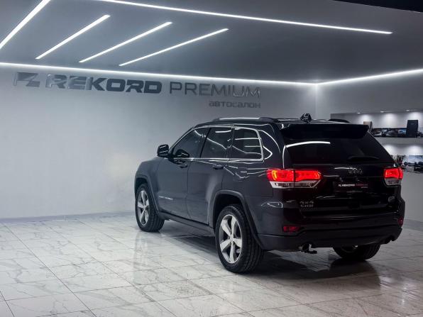Jeep Grand Cherokee IV (WK2) Рестайлинг с пробегом 2013 года, цена 2 850 000 рублей, 160848 км, внедорожник, Автокод Объявления