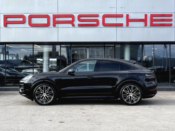 Porsche Cayenne III Рестайлинг с пробегом 2023 года, цена 13 990 000 рублей, 5886 км, внедорожник, Автокод Объявления