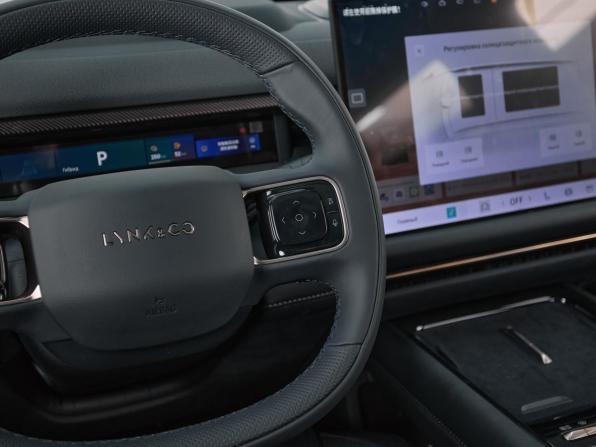 Lynk &amp; Co 900 с пробегом 2025 года, цена 7 759 000 рублей, 64 км, внедорожник, Автокод Объявления