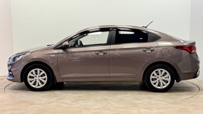 Hyundai Solaris II с пробегом 2017 года, цена 1 115 000 рублей, 121433 км, седан, Автокод Объявления