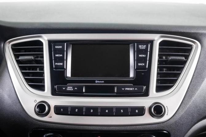 Hyundai Solaris II с пробегом 2019 года, цена 1 339 000 рублей, 182000 км, седан, Автокод Объявления