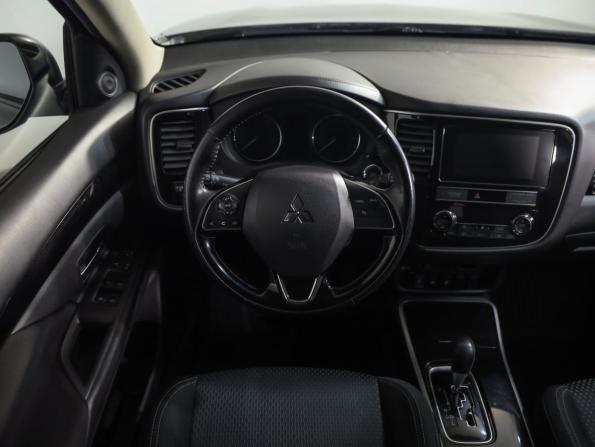 Mitsubishi Outlander III Рестайлинг 3 с пробегом 2020 года, цена 2 099 000 рублей, 110097 км, внедорожник, Автокод Объявления
