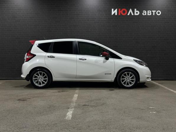 Nissan Note II Рестайлинг с пробегом 2017 года, цена 1 295 000 рублей, 96855 км, хэтчбек, Автокод Объявления