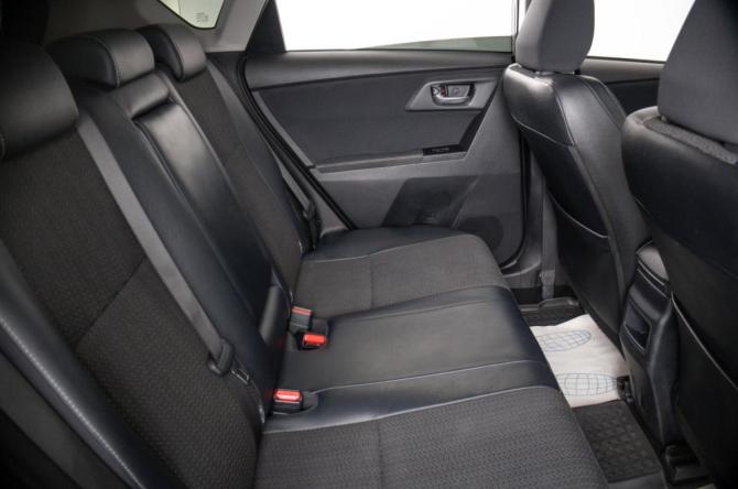 Toyota Auris II с пробегом 2013 года, цена 1 259 000 рублей, 150256 км, хэтчбек, Автокод Объявления