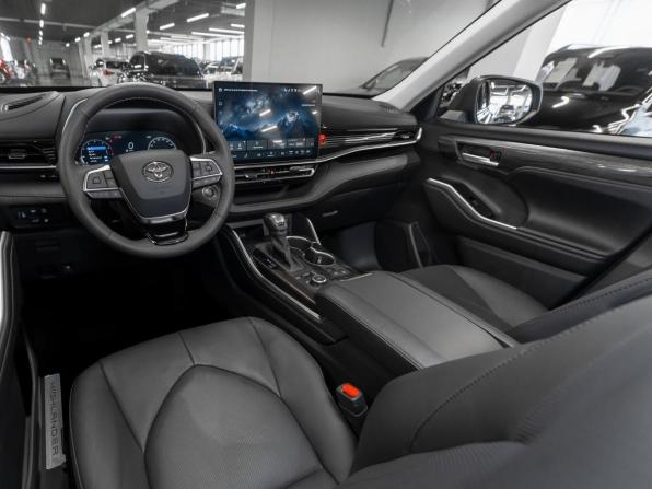 Toyota Highlander IV (XU70) с пробегом 2026 года, цена 5 250 000 рублей, 35 км, внедорожник, Автокод Объявления