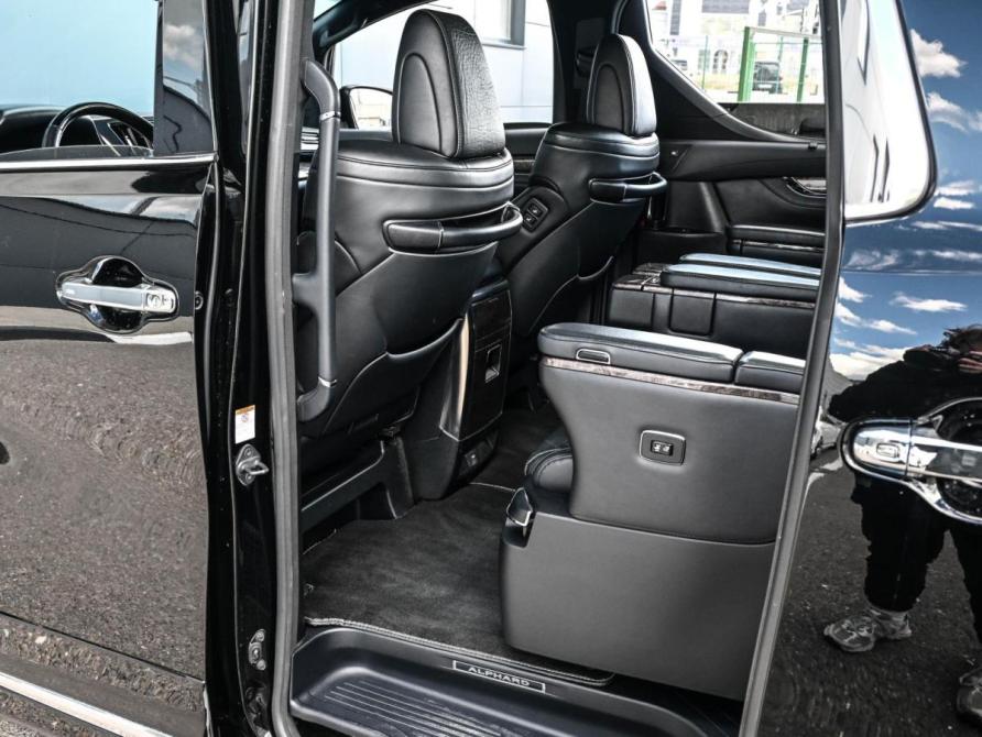 Toyota Alphard III Рестайлинг Новороссийск  - изображение 12
