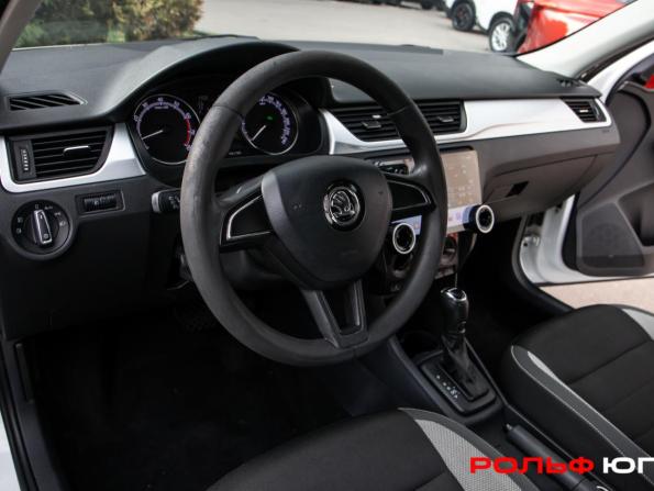 Skoda Rapid I Рестайлинг с пробегом 2018 года, цена 993 000 рублей, 179796 км, лифтбек, Автокод Объявления