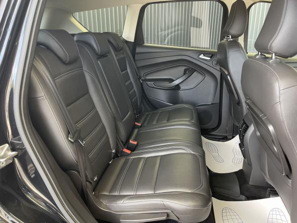 Ford Kuga II Рестайлинг с пробегом 2017 года, цена 1 677 000 рублей, 126535 км, внедорожник, Автокод Объявления