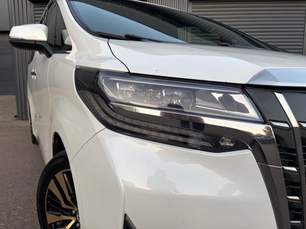 Toyota Alphard III Рестайлинг с пробегом 2021 года, цена 5 000 000 рублей, 187000 км, минивэн, Автокод Объявления