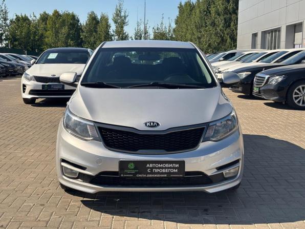 Kia Rio III Рестайлинг с пробегом 2015 года, цена 900 000 рублей, 198758 км, хэтчбек, Автокод Объявления